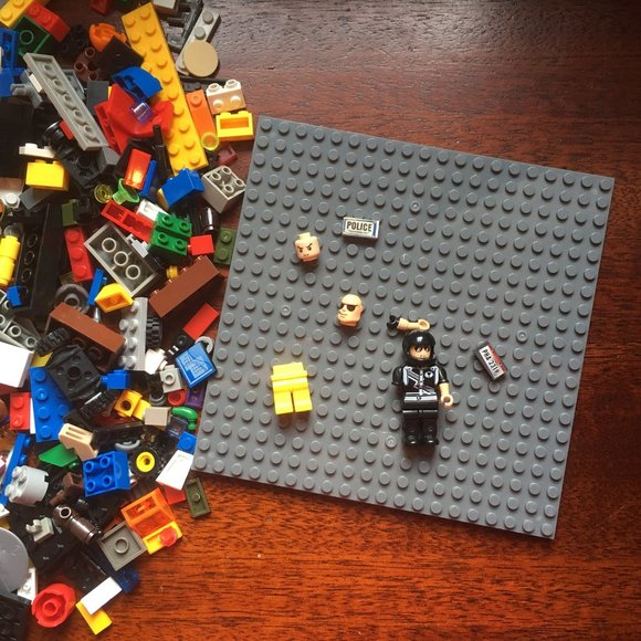 Mega Bloks and other building bricks - Picture 6 of 9